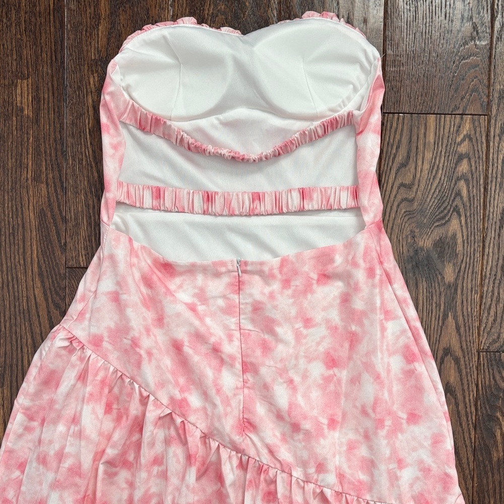 Elegant Pink Strapless Dress - Picture 4 of 4
